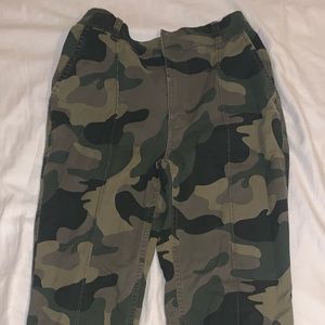 Cargo pants (Hollister) - almost new condition.